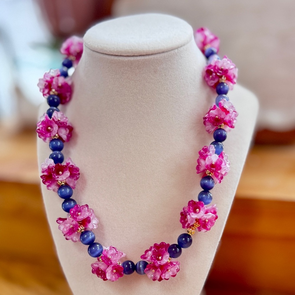Eye Candy LA Yasamin Floral Beaded Necklace | Amethyst | Statement Jewelry - Picture 1 of 10